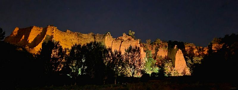 NOTTE ROMANTICA CON LE BALZE ILLUMINATE