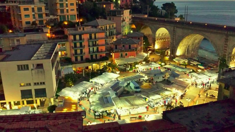 IL MERCATO DEL FORTE DEI MARMI