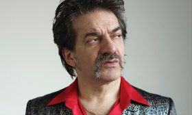 IL CONCERTO SUL FIUME CON IL CANTAUTORE PEPPE VOLTARELLI 