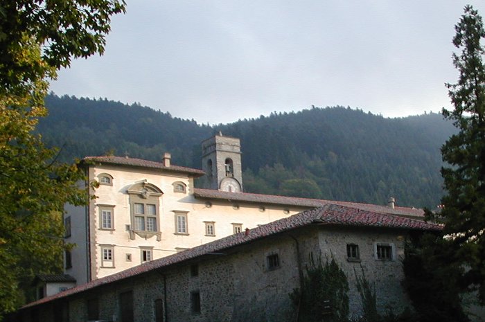 II edizione della “Fiera Mercato di Natale” a Vallombrosa