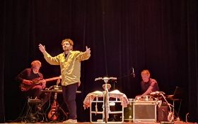 GIANNI CALASTRI: BASHIR E LA SUA BICICLETTA, MUSICA MARZIO DEL TESTA E ARLO BIGAZZI