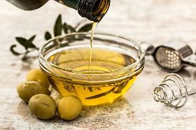 ASPETTANDO LA RASSEGNA DELL'OLIO DI REGGELLO